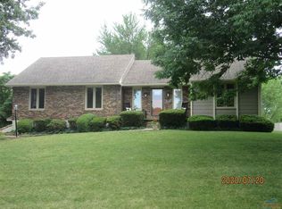 5905 Mimosa Dr, Sedalia, MO 65301