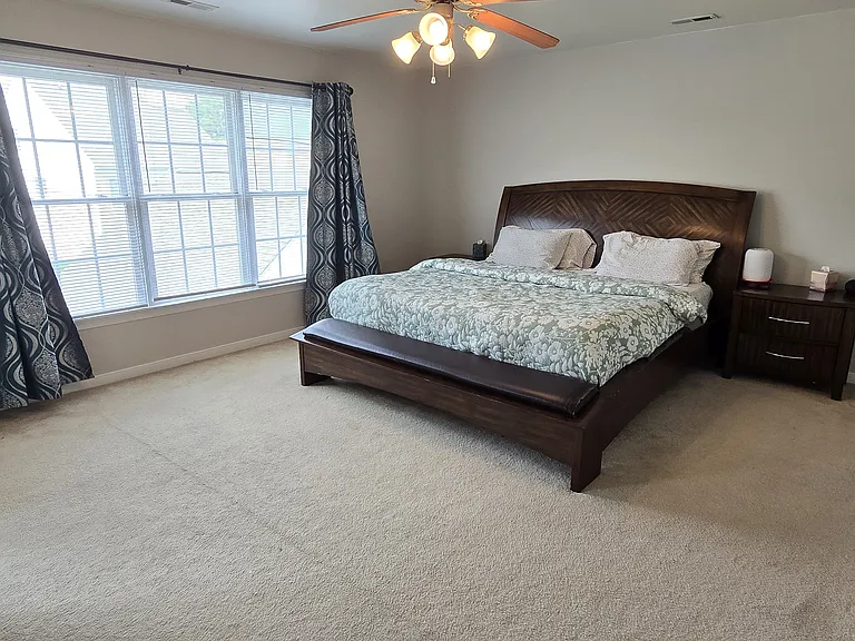4804 Coachmans Landing Ct — Photo 43