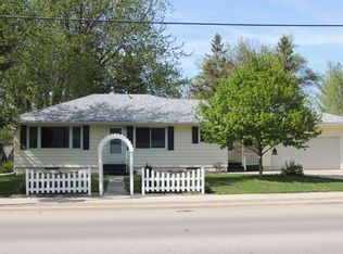 205 1st St E, Stewartville, MN 55976