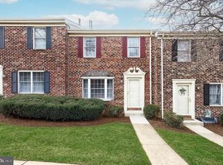 1004 Chambers Rdg #1004, York, PA 17402
