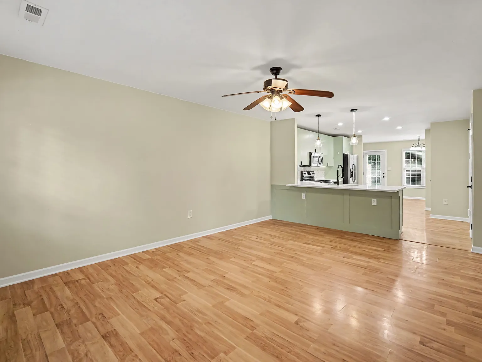 116 Locomotive Ln — Photo 2