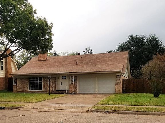 3rd image of 3500 Bangor Ct W