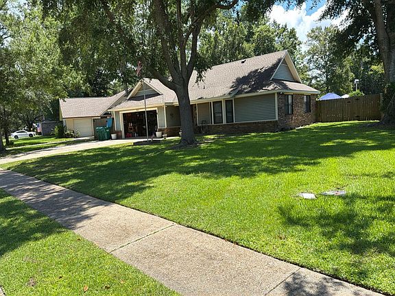 2nd image of 3504 Courtenay Cir