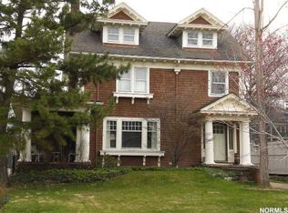 2199 Delaware Dr, Cleveland Heights, OH