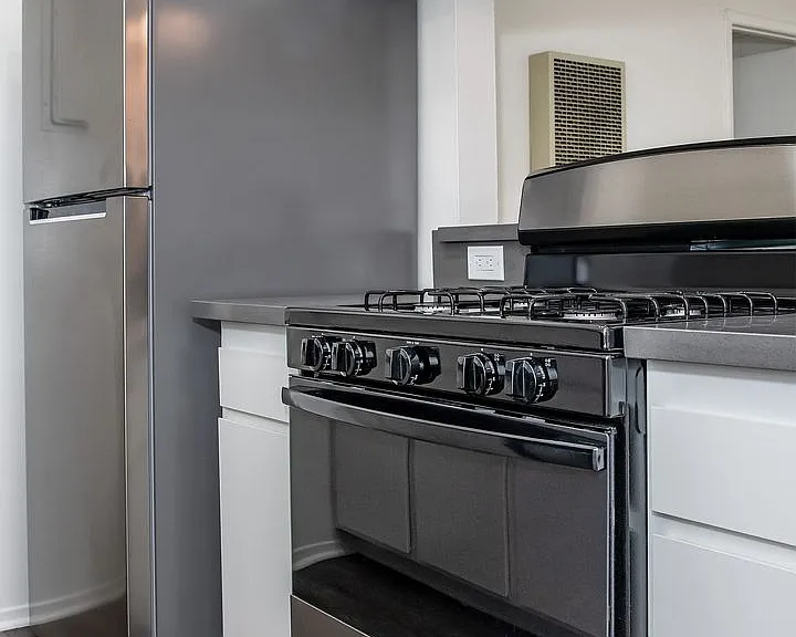 520 W. Wilson — Photo 23