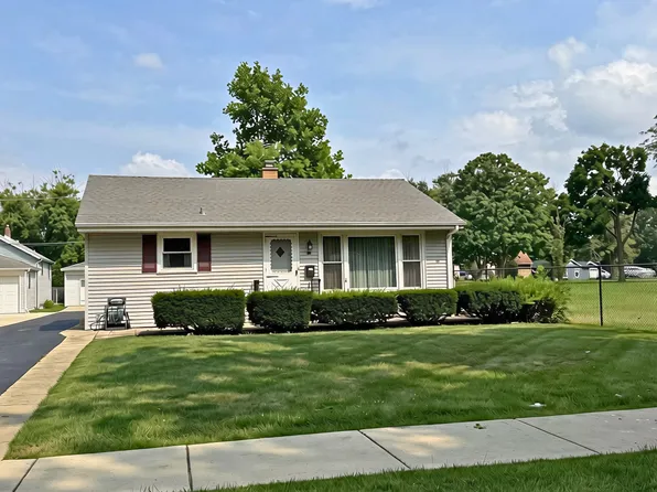 225 N 2nd Ave, Villa Park, IL 60181
