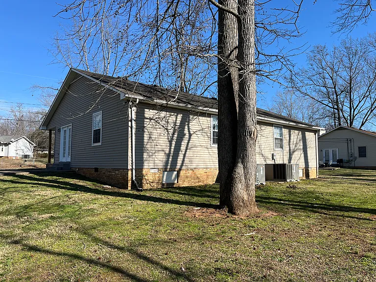 604 Fairfield Dr #A — Photo 21