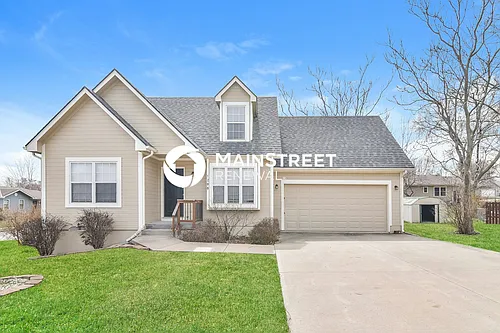1208 Deena St Photo 1