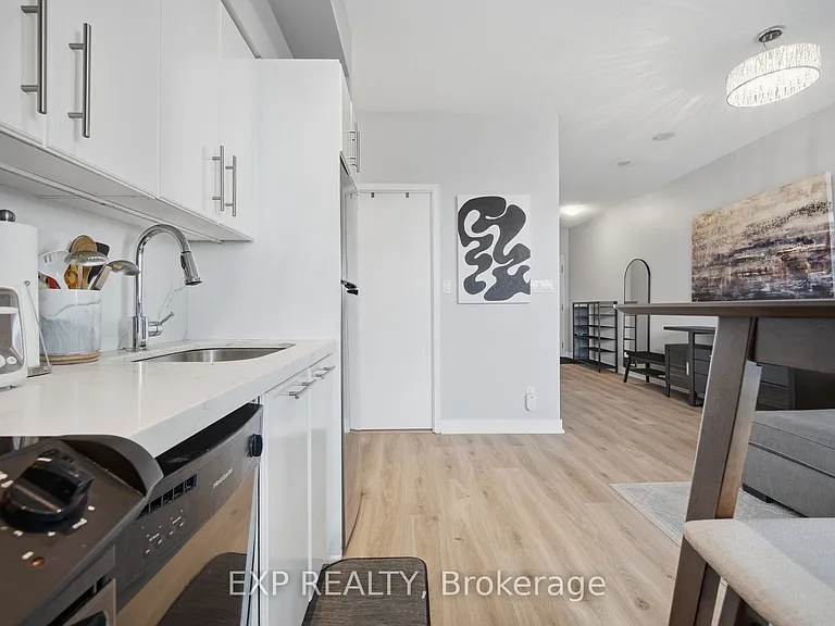 126 Simcoe St #1907 — Photo 20