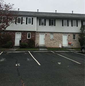 1 Zambarano Ave APT F, North Providence, RI, 02911