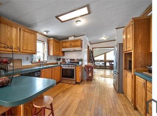 100 Reef Rd, Waldoboro, ME 04572
