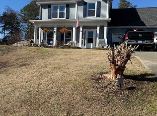 5710 Enchantress Ln, Buford, GA 30518