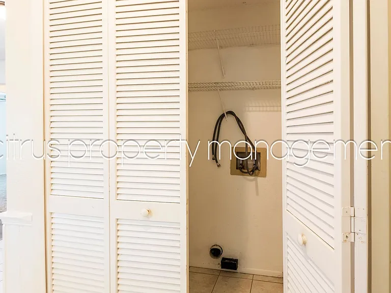 1002 Gammage Point — Photo 23