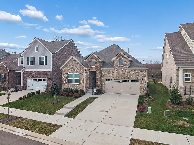 428 Triple Crown Cir — Photo 29