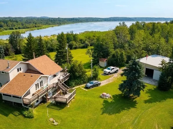 736 Blue Heron Dr, Lac Ste. Anne County, AB T0E 1V6