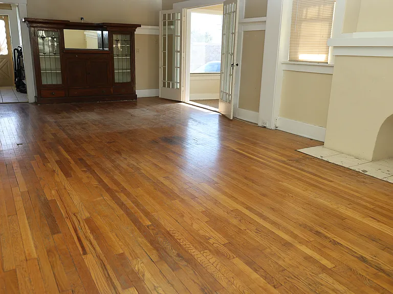 2900 Grant Ave — Photo 4