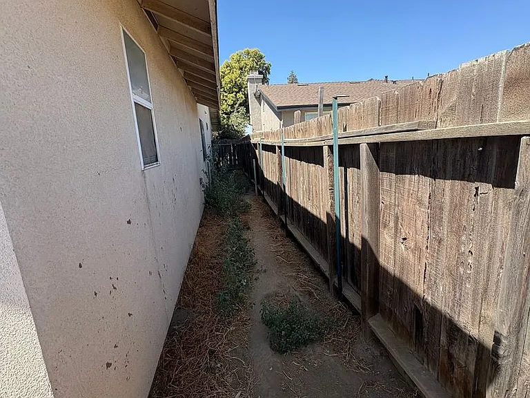 1257 W Olema Cir — Photo 32