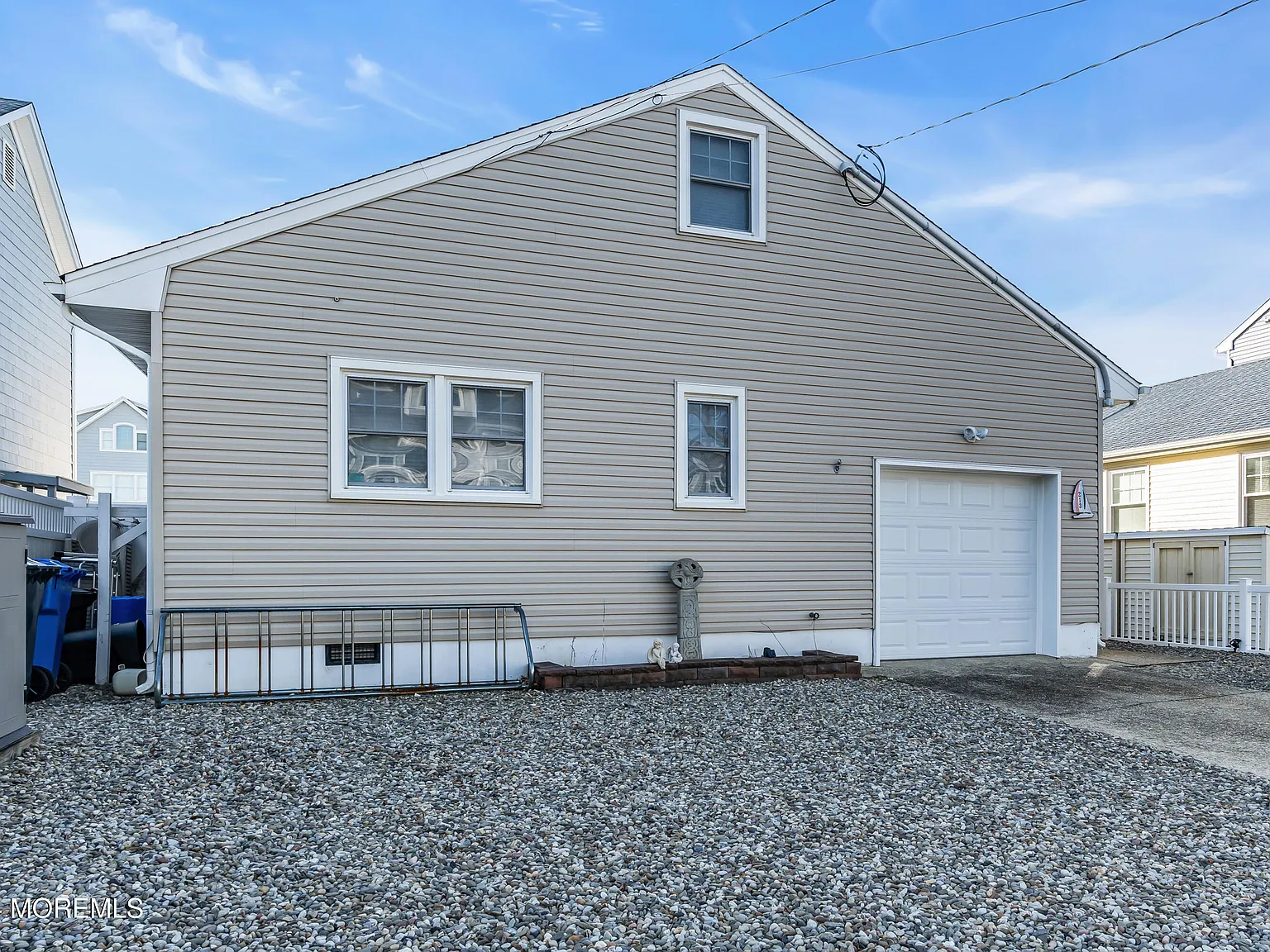 4 bed, 3.5 bath, 1776 sqft, $6,500 — Photo 2