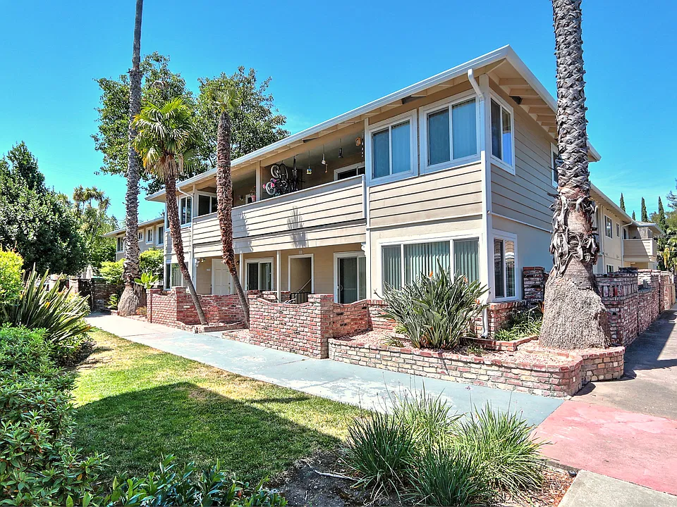 435 Encinal Ave #D
