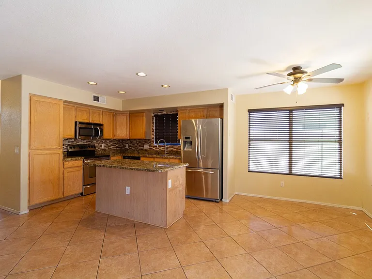 6423 W Escuda Rd — Photo 6