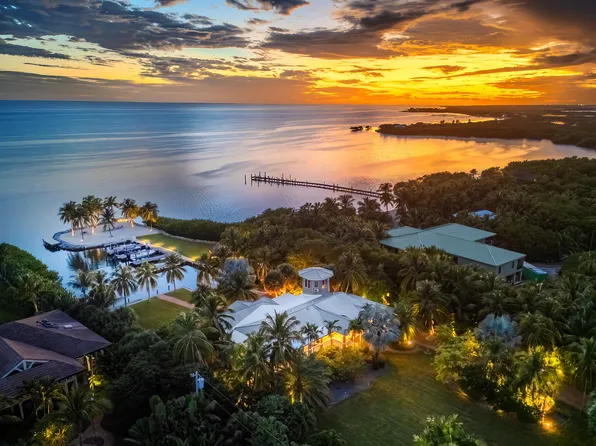 16750 Old State Rd, Sugarloaf Key, FL 33042