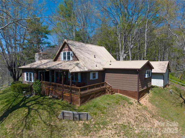 96 Winding Way, Canton, NC 28716