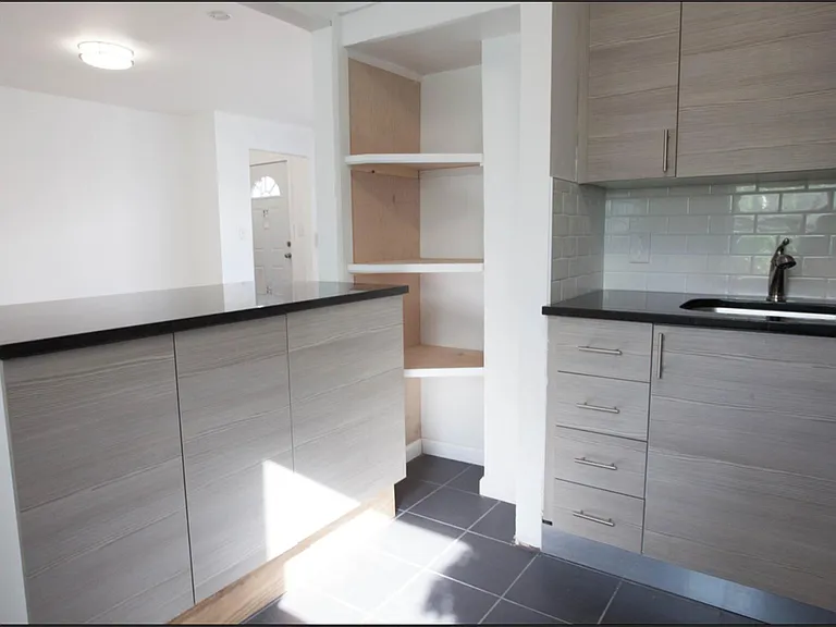173 New York Ave #4 — Photo 3