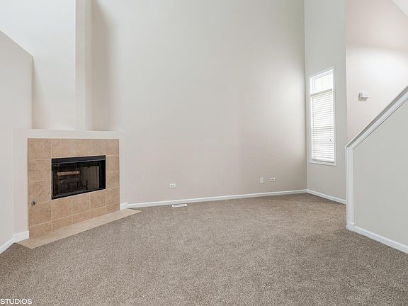 3rd image of 1442 Coral Bell Dr