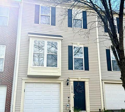 2nd image of 12919 Marlton Center Dr