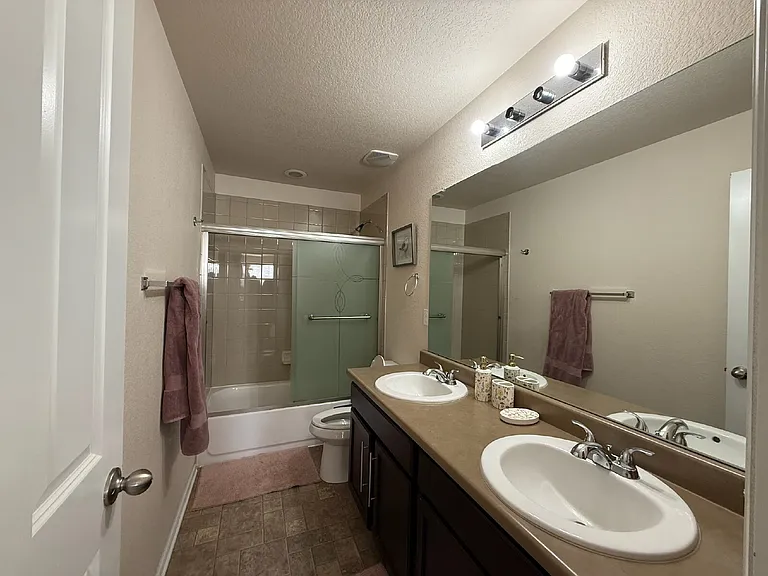 5047 S Versailles Cir — Photo 23