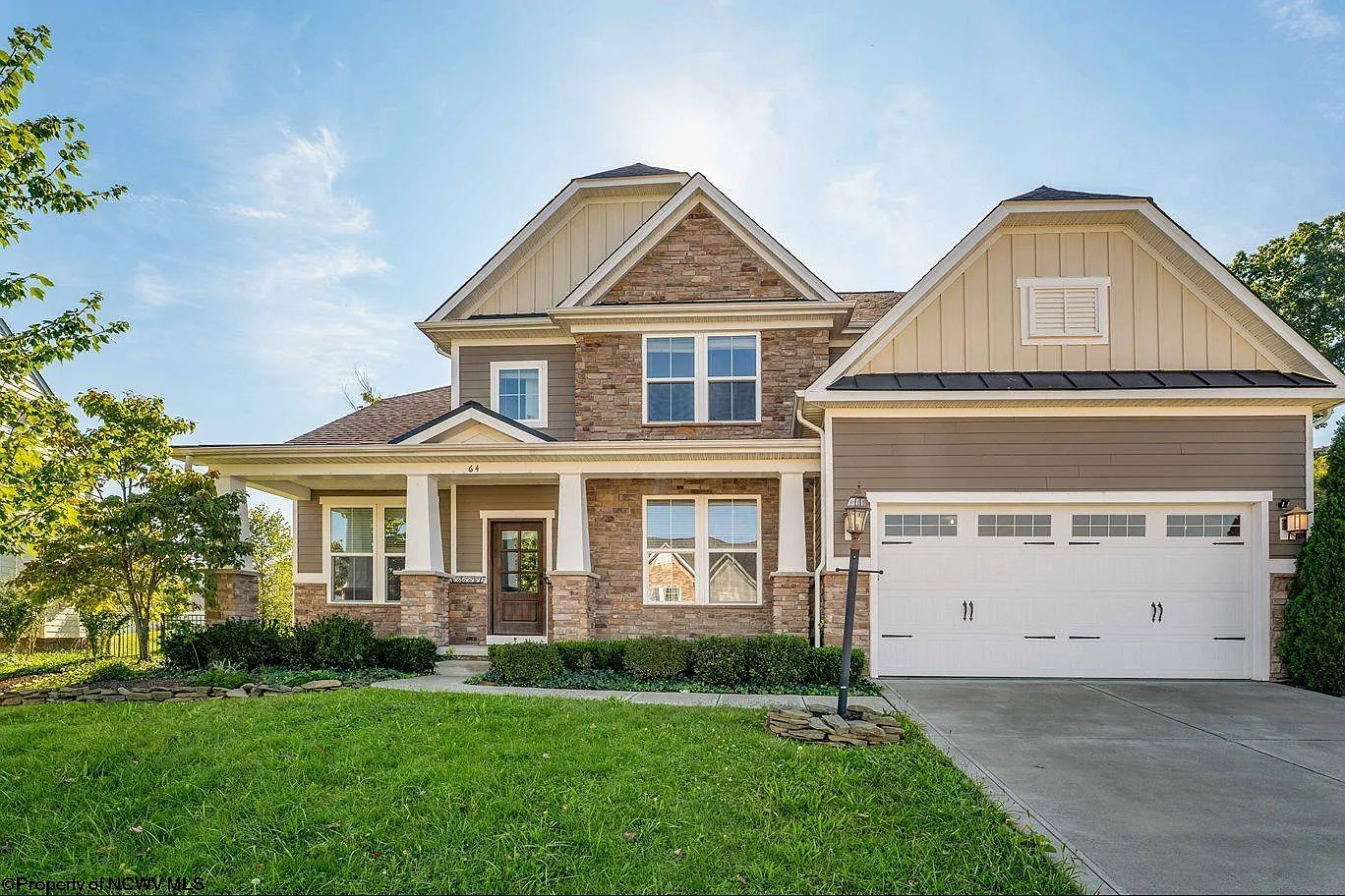 4 bed, 4.5 bath, $4,200 — Photo 1