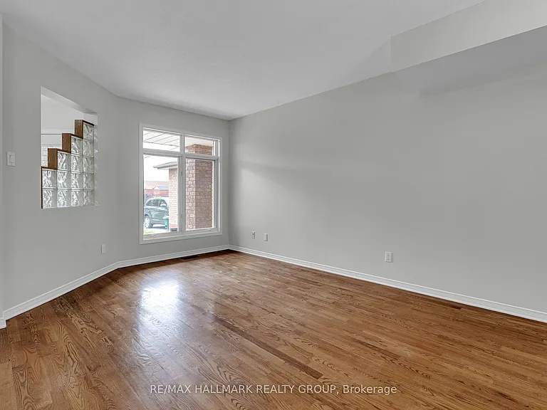 146 College Cir — Photo 7