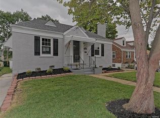 4809 Autumn Dr, Saint Louis, MO 63123