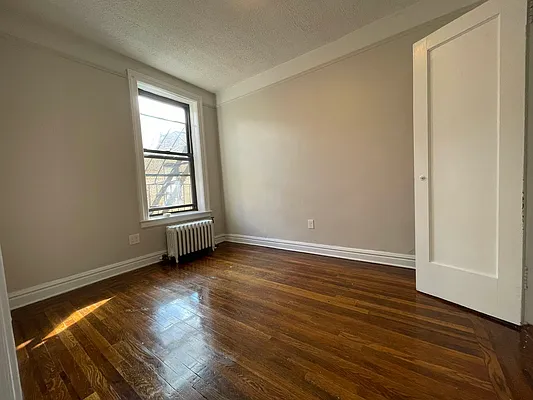 Rented by Hillel Realty Group | media 11