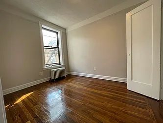 Rented by Hillel Realty Group