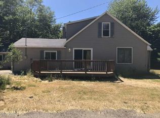 587 Judson Rd, Norton Shores, MI 49456