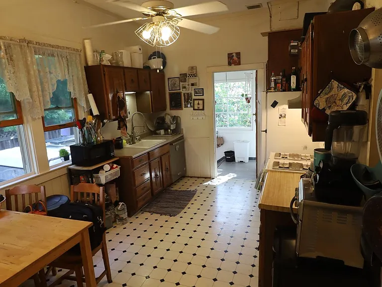 Common Kitchen