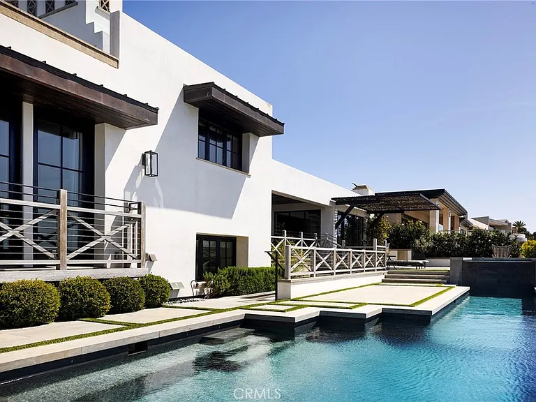 7 Seabreeze Ter — Photo 30