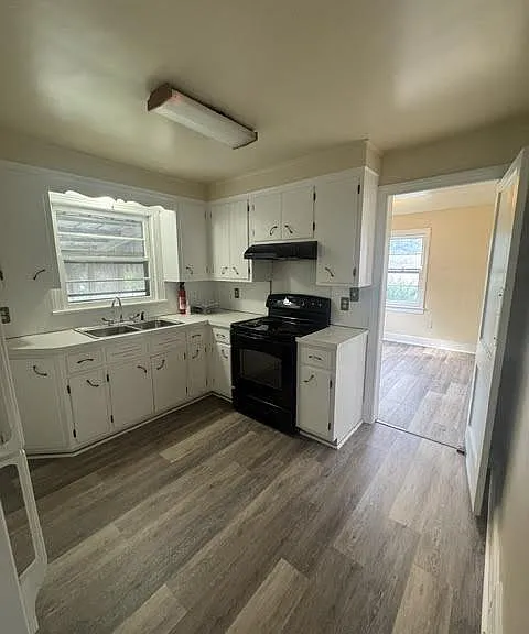 5182 Main St — Photo 4