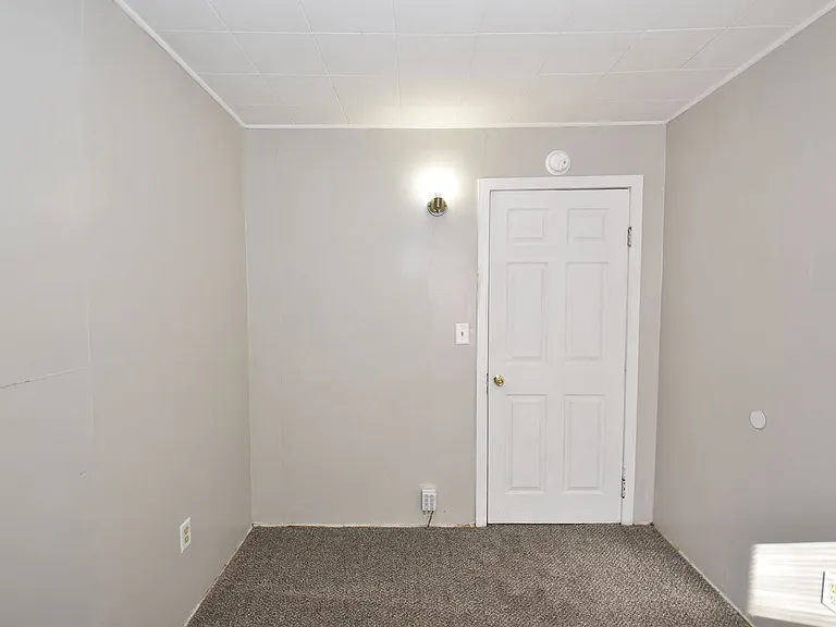 1918 N Byrkit Ave — Photo 10