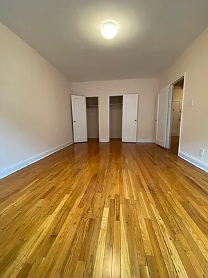 Rented by Kew Forest Realty Inc | media 14