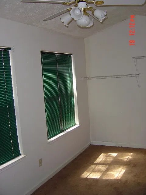 2 bed, 2.5 bath, 1300 sqft, $1,200 — Photo 4