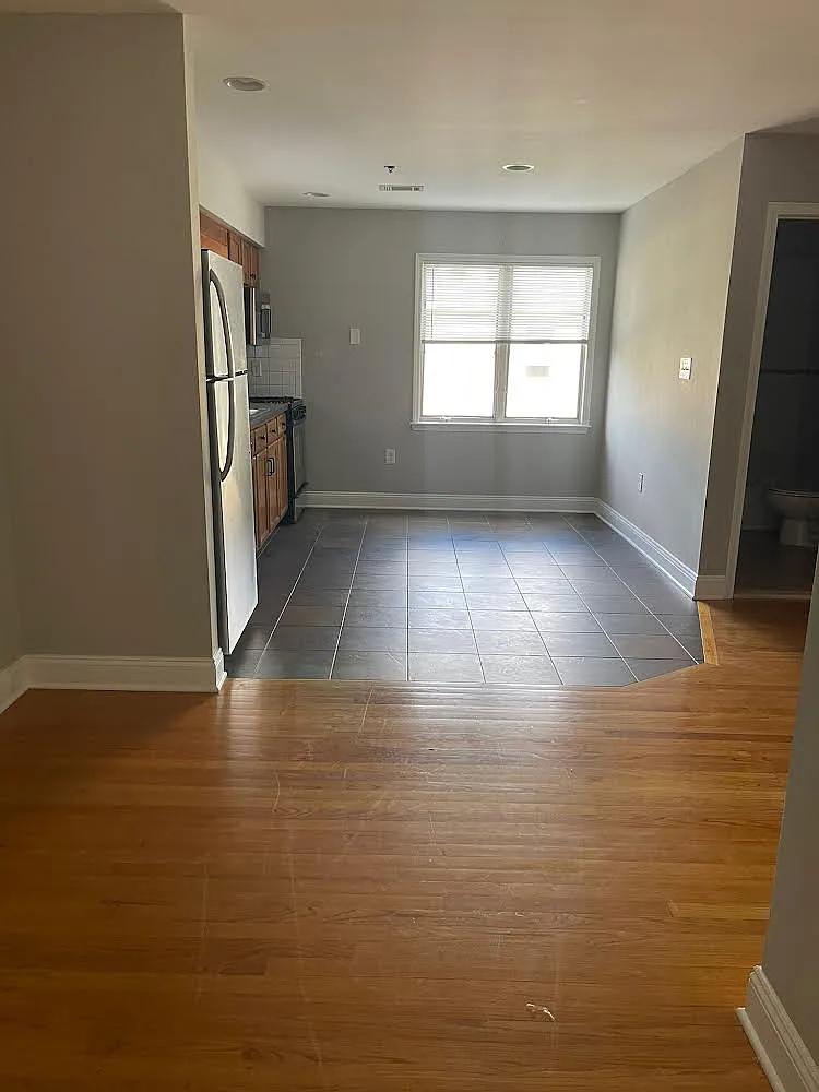 Building Photo - 59-61 Elmora Ave #2-B