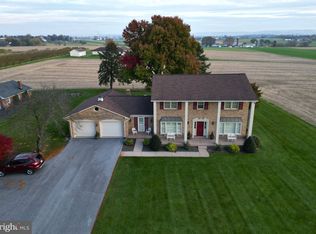 35 S Harvest Rd, Bird In Hand, PA 17505