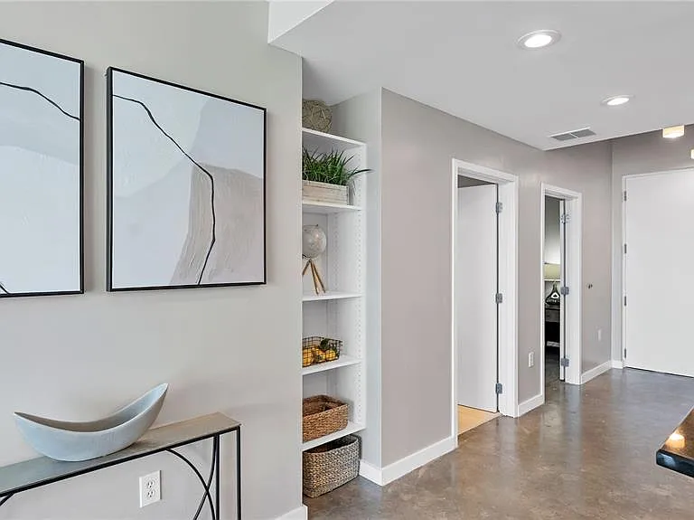 525 E Jackson St #405 — Photo 19