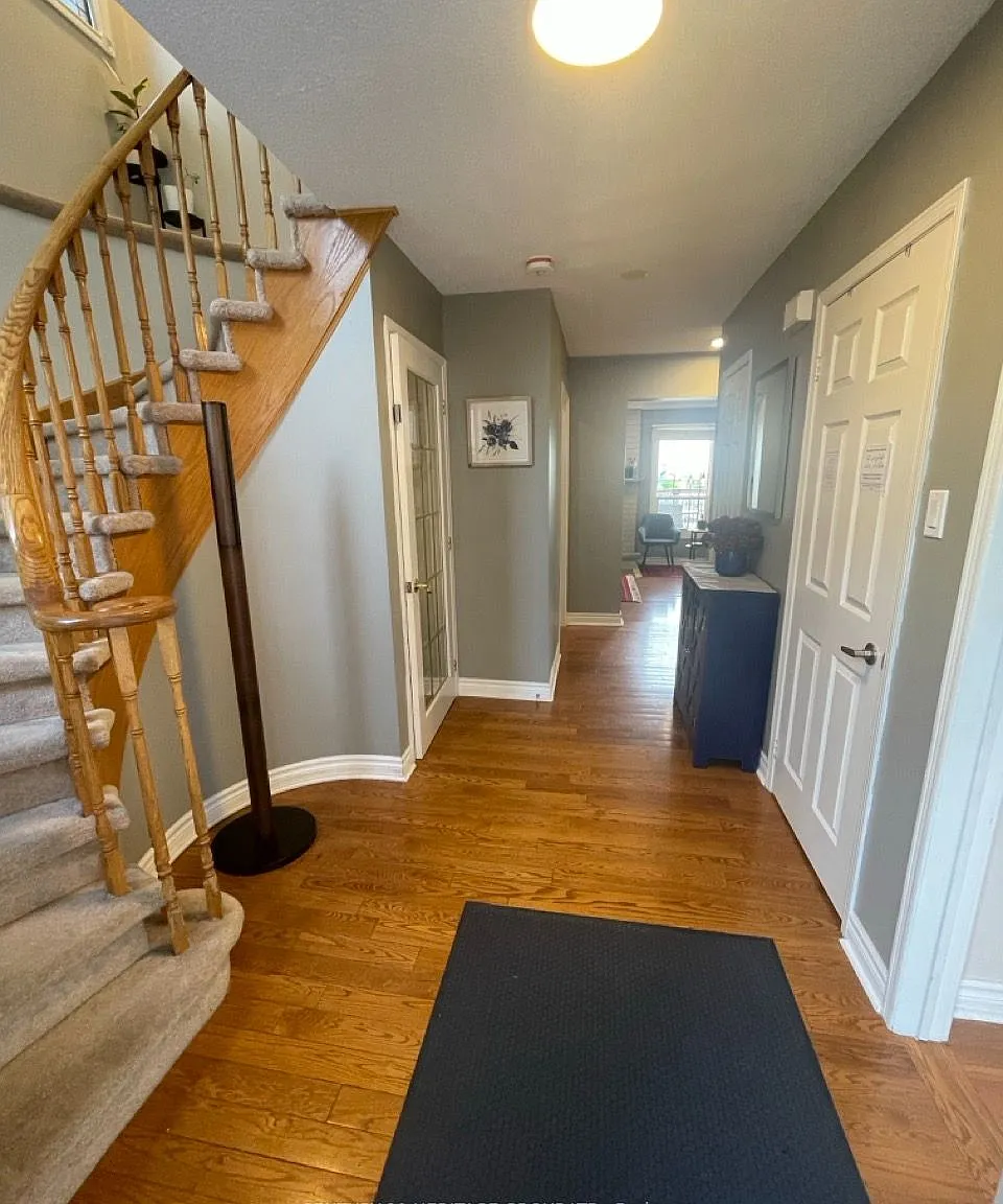 5 bed, $5,000 — Photo 2