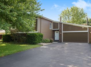 17333 Iroquois Blvd, Three Rivers, MI 49093