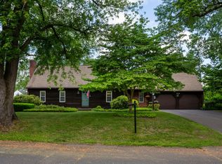 32 Fairview St, Agawam, MA 01001