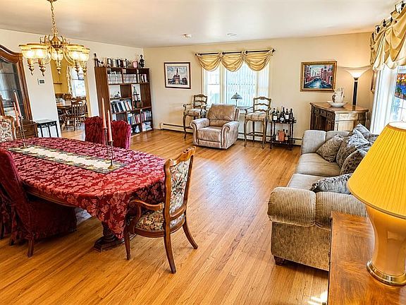 3rd image of 100 Westminster Pl