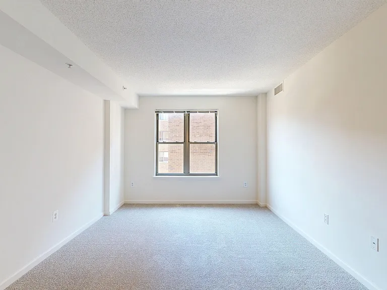 Andover House — Photo 48